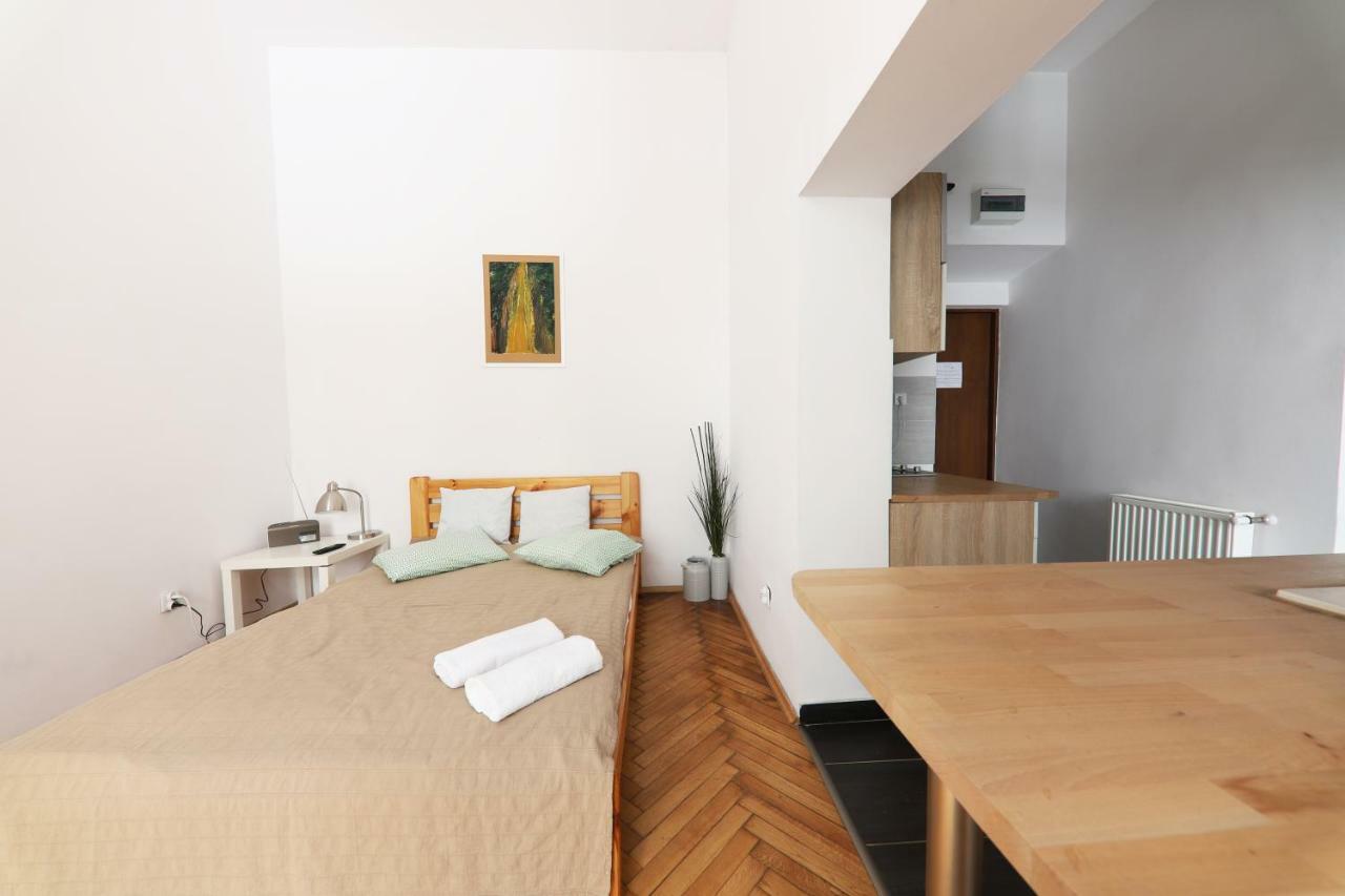Dom Sapiehy Aparthotel Kraków Zewnętrze zdjęcie